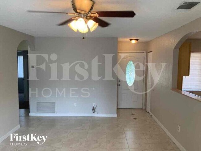 Photo - 1916 Haperon Street