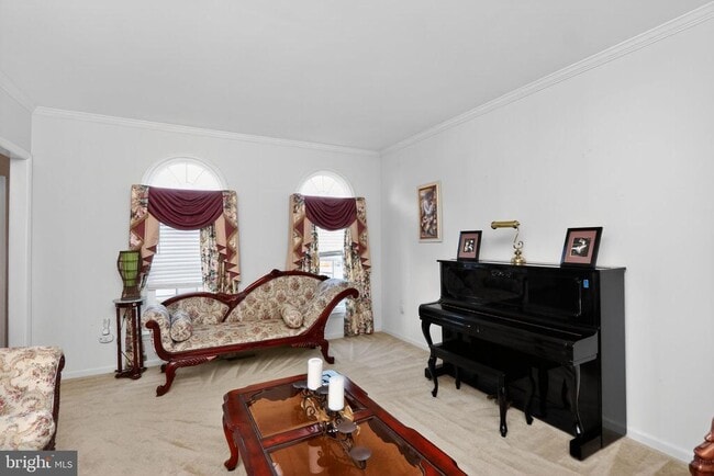 Photo - 6 Thames Ct