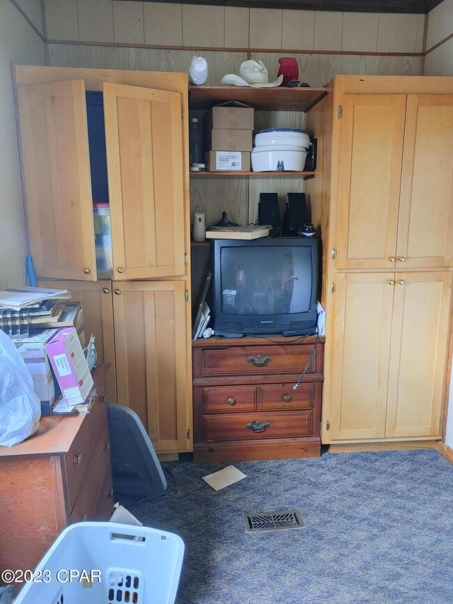 Photo - 25414 Evans St