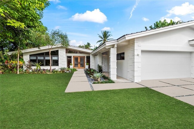 Photo - 2132 Middle River Dr