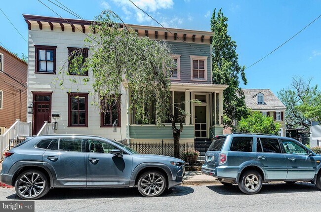 Photo - 179 Green St