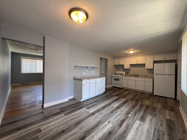 Photo - 503 James Ct