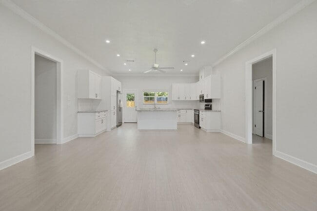 Photo - 3418 Shadowcrest Ln