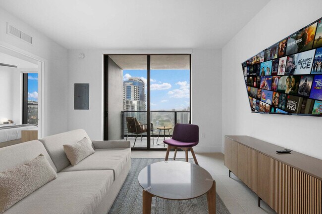 Photo - 159 NE 6th St Unit SI FL46-ID1032225P