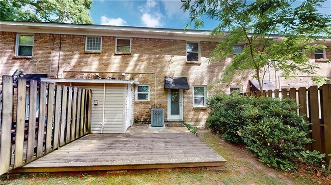 Photo - 4355 Stein St