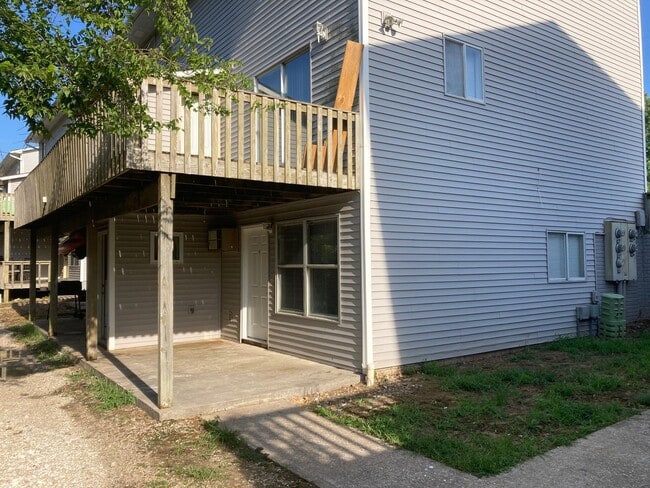 Building Photo - 1 Bed/1Bath Newly Remodeled Apartment Osag... Unit 4193 Sunset Dr Apt 4