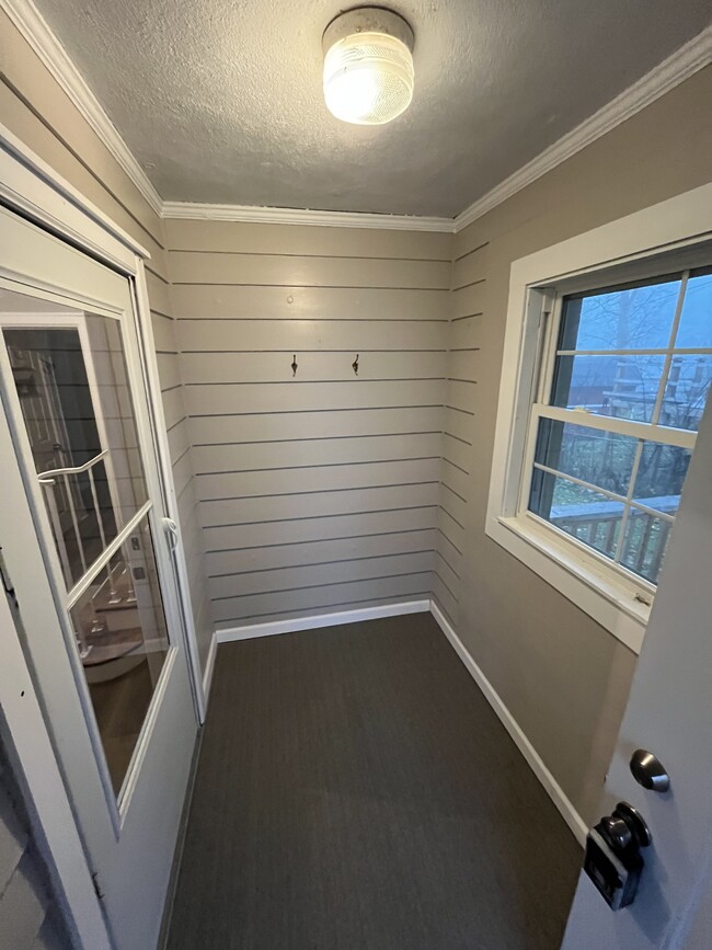 Photo - 1910 Hst W 10th St