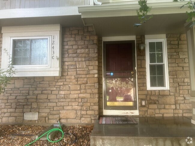 Building Photo - 1243 S Zeno Way Unit C Rental