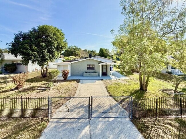 Building Photo - 1221 Jewel Ave