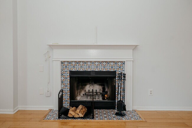 Photo - Charming 3-Bedroom Home with Hardwood Floors in Shadowmoss