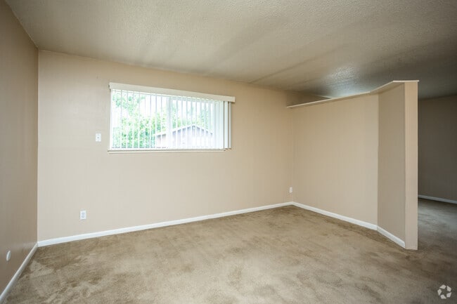 Studio - 600 SF