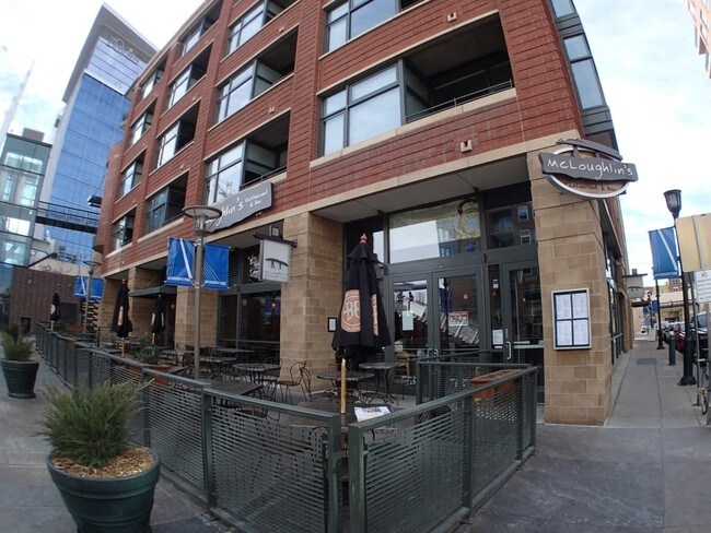 Photo - 2100 W 16th St