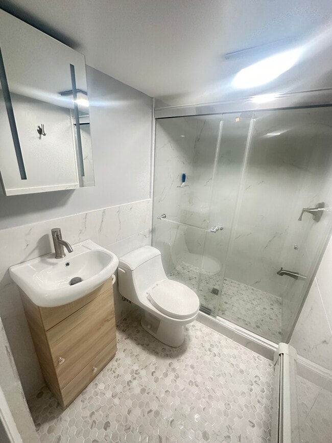 Photo - 82 Saint Stephen St