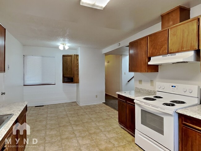 Photo - 2910 Apollo Way