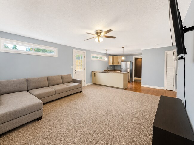 Photo - 741 Trinity St