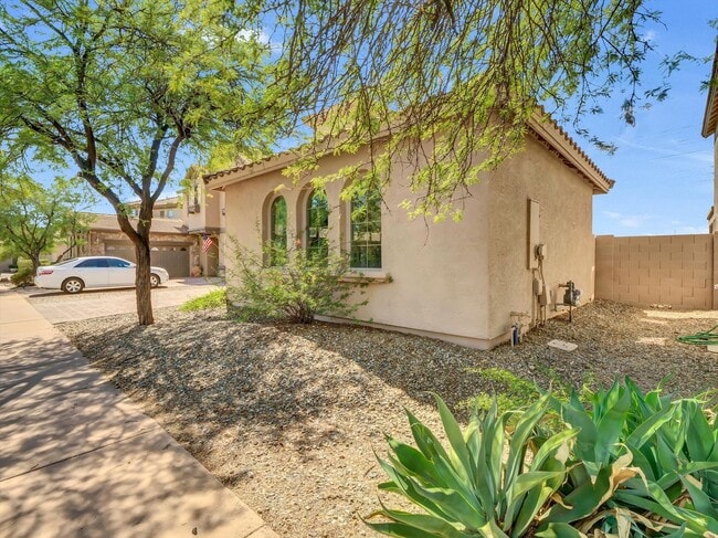 Building Photo - 3-bedroom, 3-bathroom 2212 home