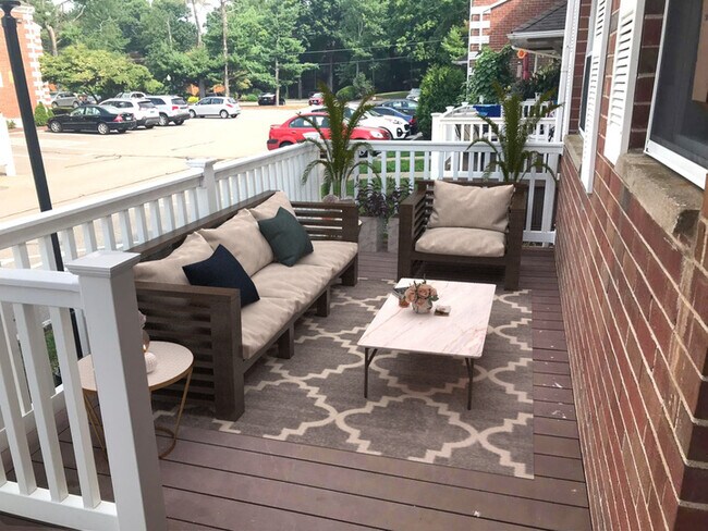 Colonial Village Apartments