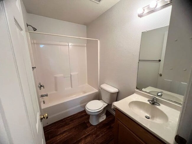 Photo - 21057 Honest Ln Unidad A  #28