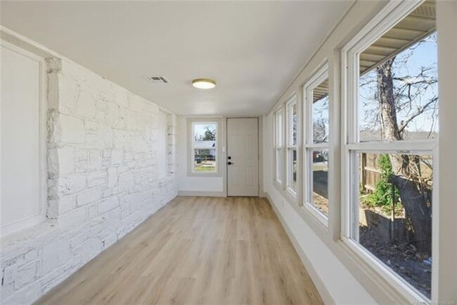 Photo - Gorgeous 3 bedroom 1 bath Duplex on street level (separate studio located below).