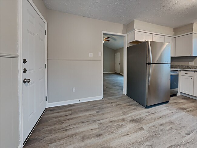 Photo - 15914 Ridgeroe Ln