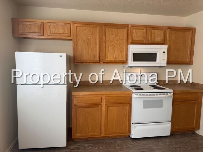 Photo - 1037 W Pine Ave