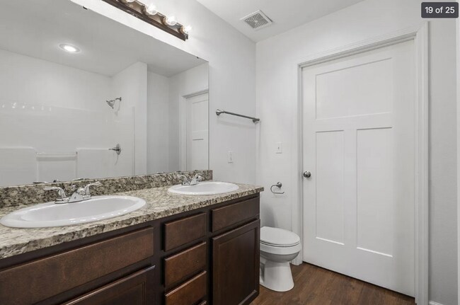 Photo - 3 Bedroom 2 Bathroom 2 CAR GARAGE