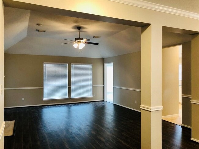 Building Photo - 3107 Towering Oak St Rental