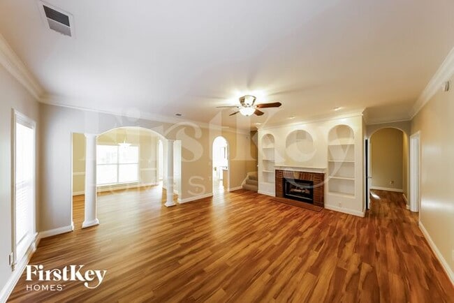 Photo - 188 Belvedere Dr