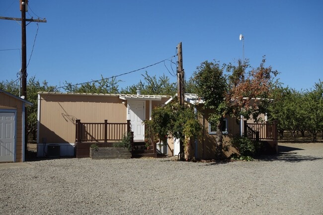 Photo - 32200 Russell Blvd