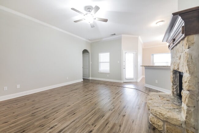 Photo - 2720 Claydon Dr