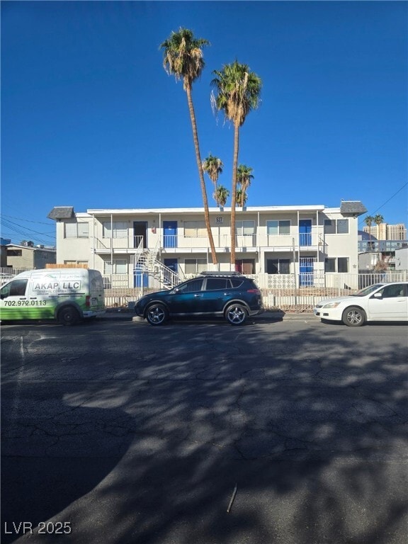 Photo - 537 Calcaterra Cir Unidad A