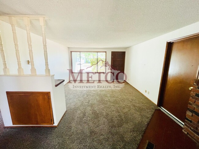 Photo - Nice 2 Bedroom Duplex in Springfield!