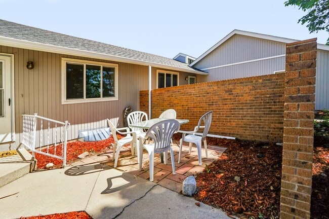 Photo - 4303 9th St Rd