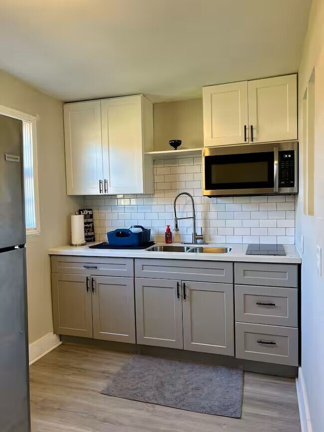 Photo - 3126 Webster St Unit 5