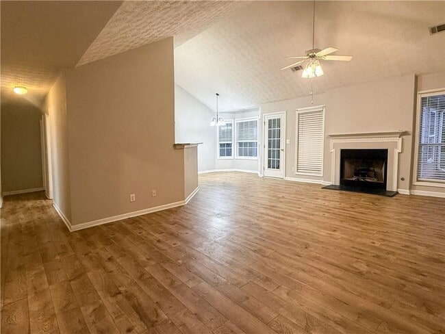 Photo - 5555 Grove Place Crossing SW