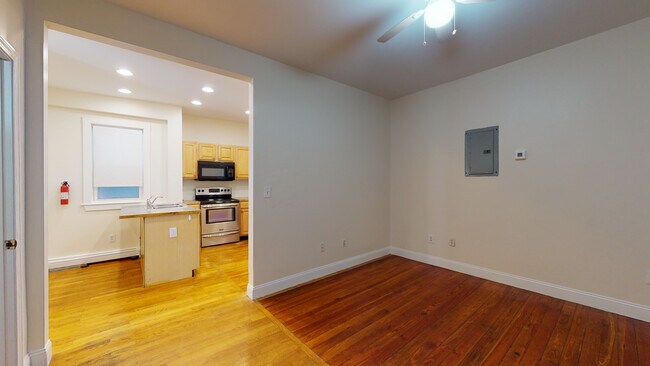 Photo - 15 Linden St Unit 2