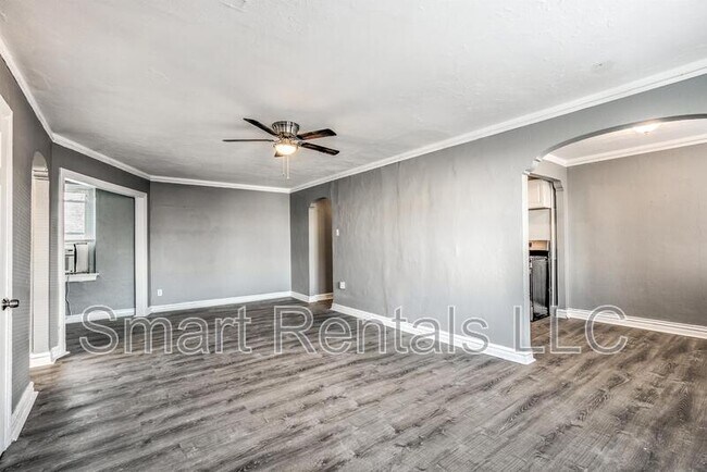 Photo - 807 Clara Ave