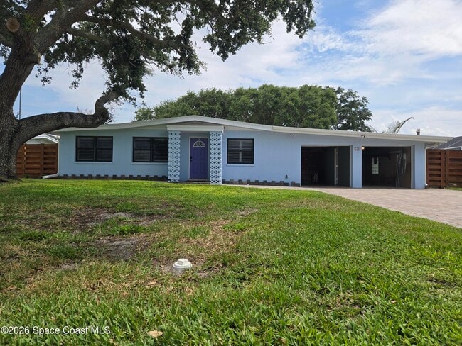 Photo - 550 Capri Rd