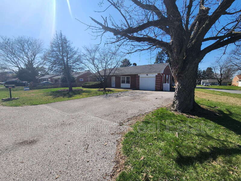 Photo - 700 S Harlan St