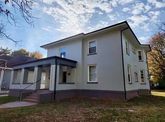 Photo - 453 S Main Ave