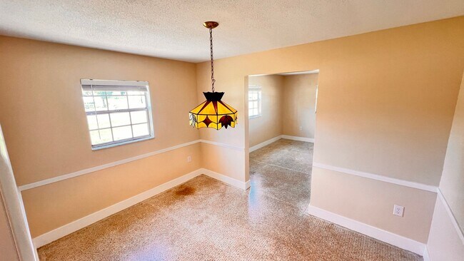 Photo - Charming 3 Bedroom and 2 Bath Home in Orla...