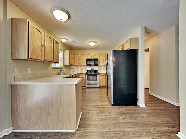 Photo - 4417 Oakbank Ln