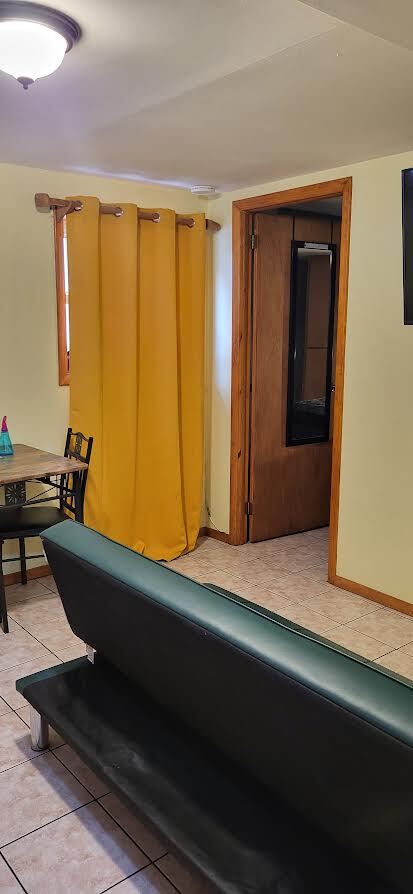 Photo - 9115 Avenue J