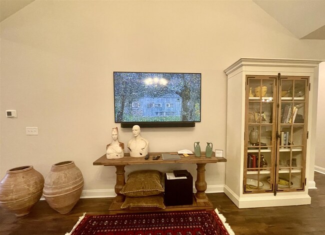 Photo - 165 Winged Foot Rd