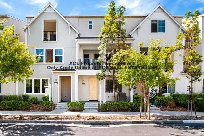 Photo - Modern 3BR/3BA Home in Bayshores | 1,542 Sq Ft | Prime Location