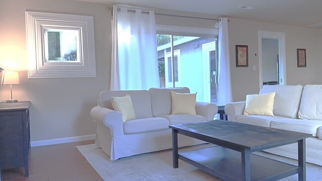 Photo - 154 Baxter Ave