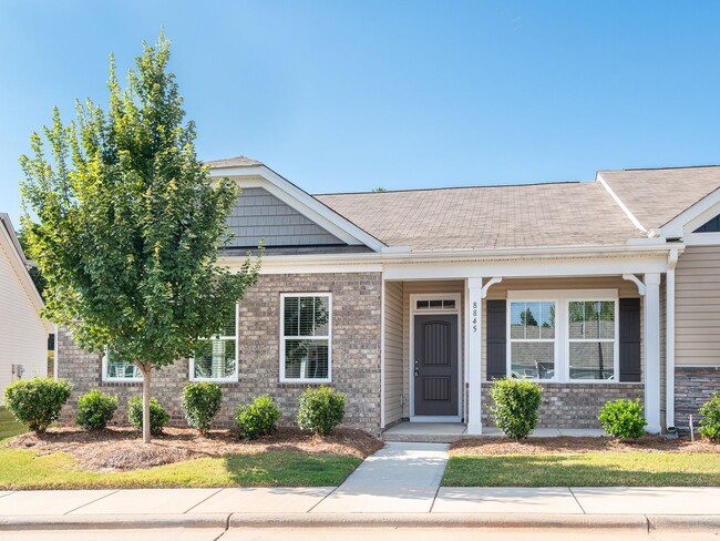 Lovely 3 Bed 3 Full Bath Townhome in Waxhaw! - Lovely 3 Bed 3 Full Bath Townhome in Waxhaw!