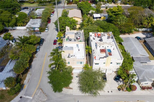 502 SW 4th Ave