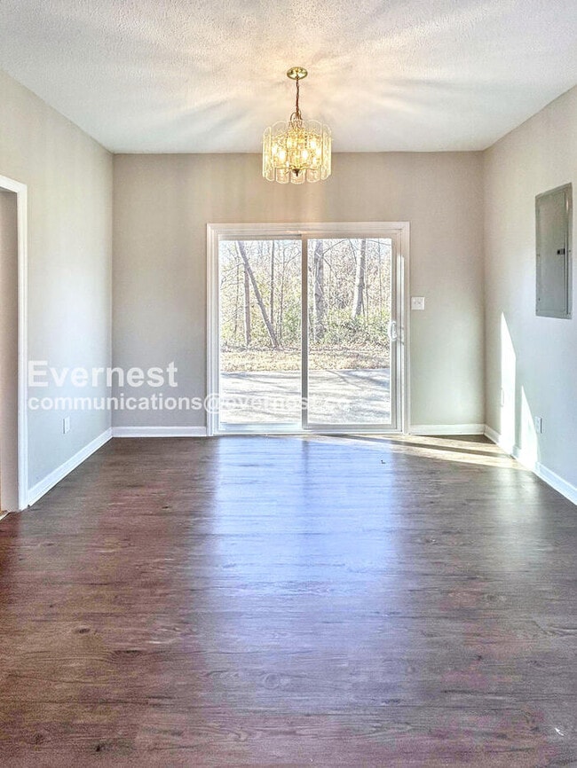 Photo - 4350 Wakeman Dr