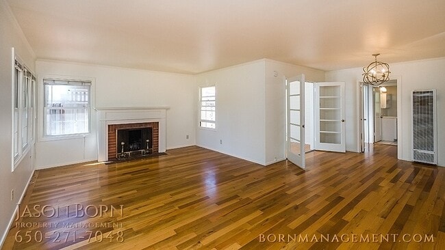 Photo - 1351 Chestnut St